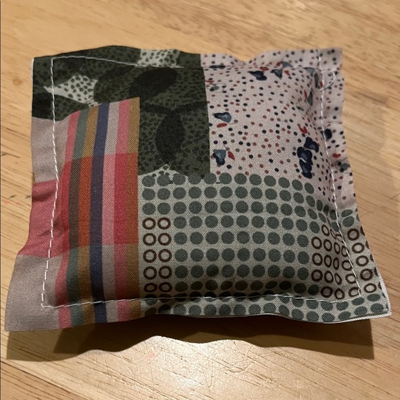 Patchwork Prayer Quilt with Multicolor Design NWOT - Picture 2 of 3